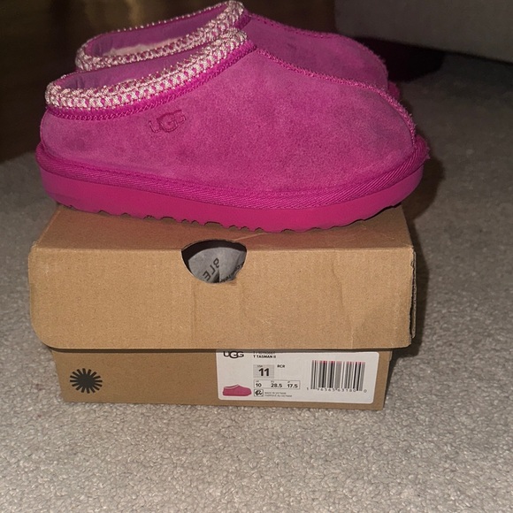 UGG Other - UGG Kids Fuchsia Slippers